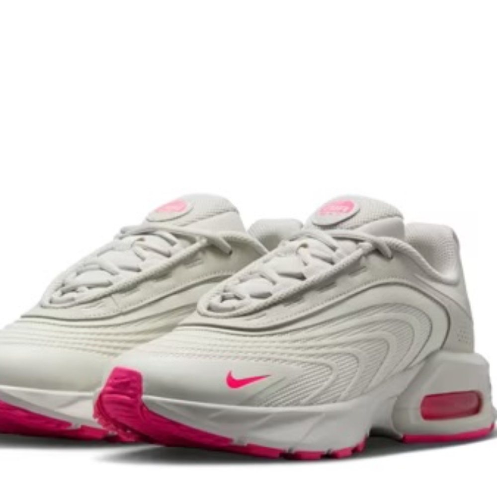Air Max Fire Women’s size 6